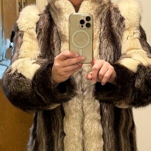 Luxurious Vintage Fox Fur Coat